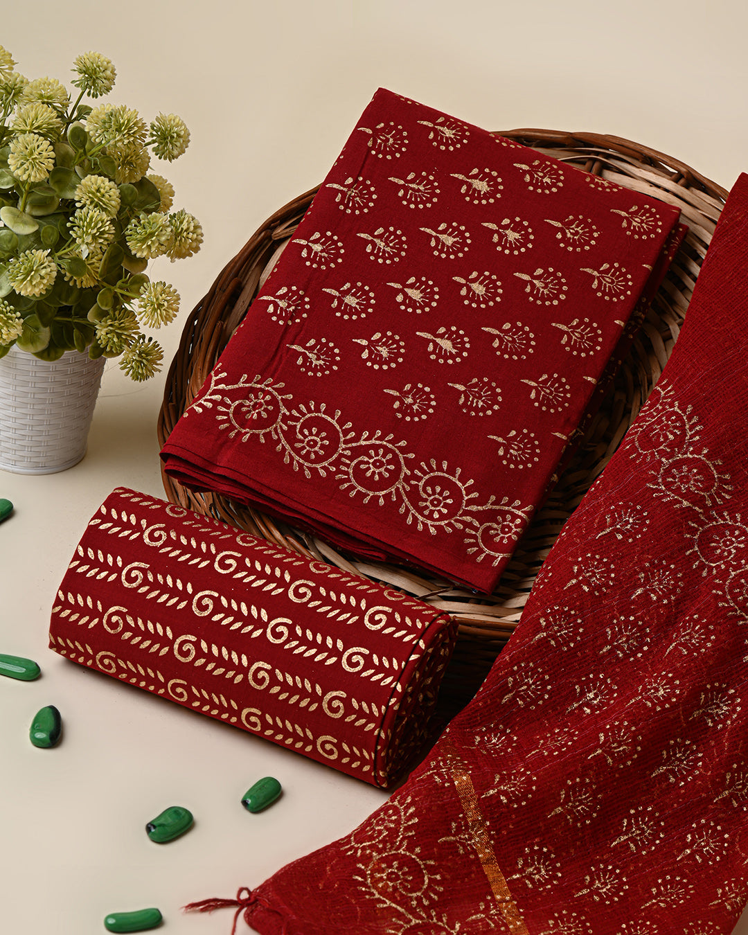 Hand Block Elegant Gold Print Cotton Suit With Kota Dupatta (BSCOTKO33)