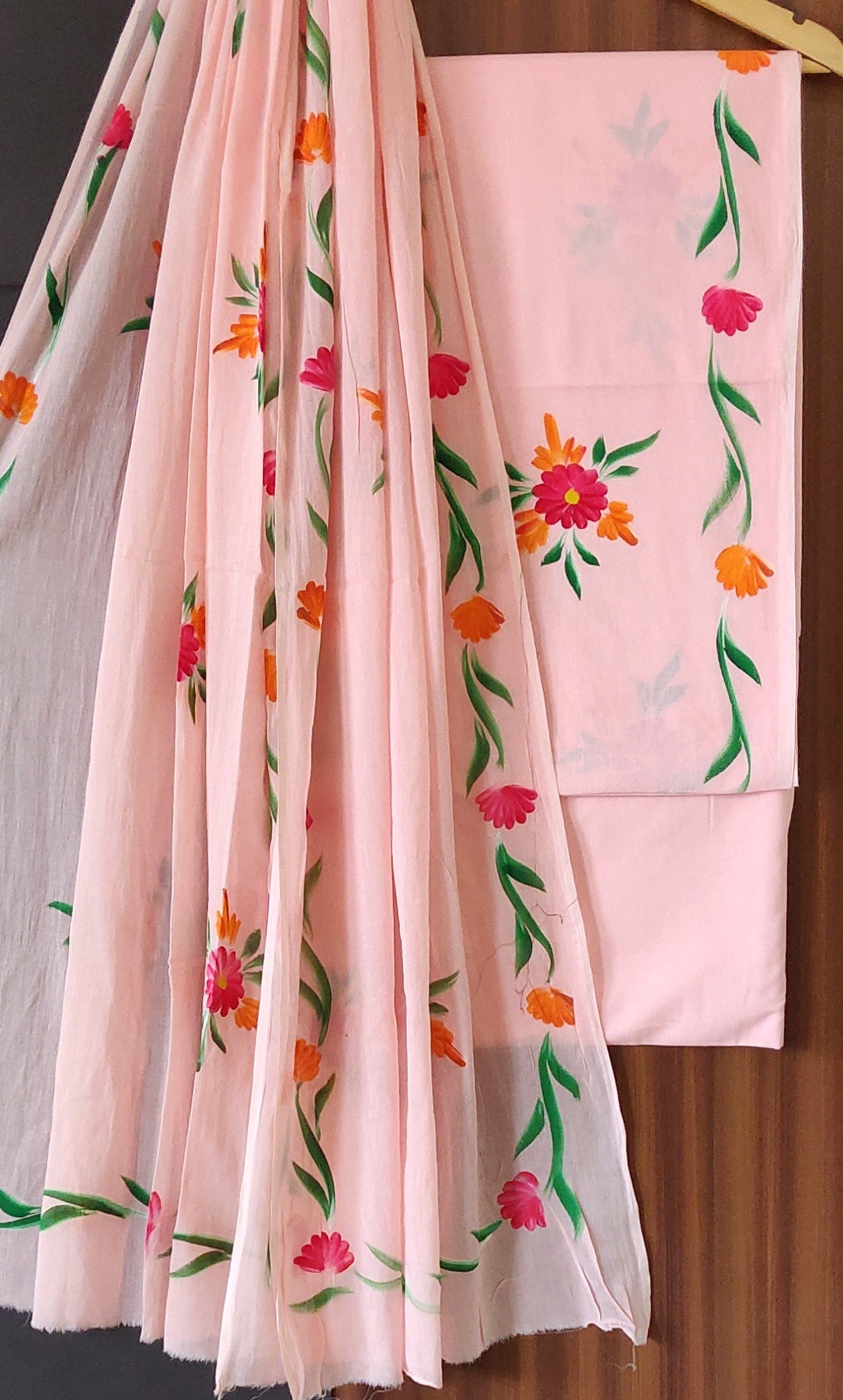 Traditional Hand Painted Cotton Suit With Cotton Dupatta Cotmu22