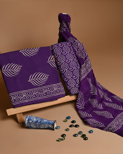 Traditional Purple Hand Block Discharge Printed Cotton Suit With Chiffon Dupatta (BSCOTCH06)