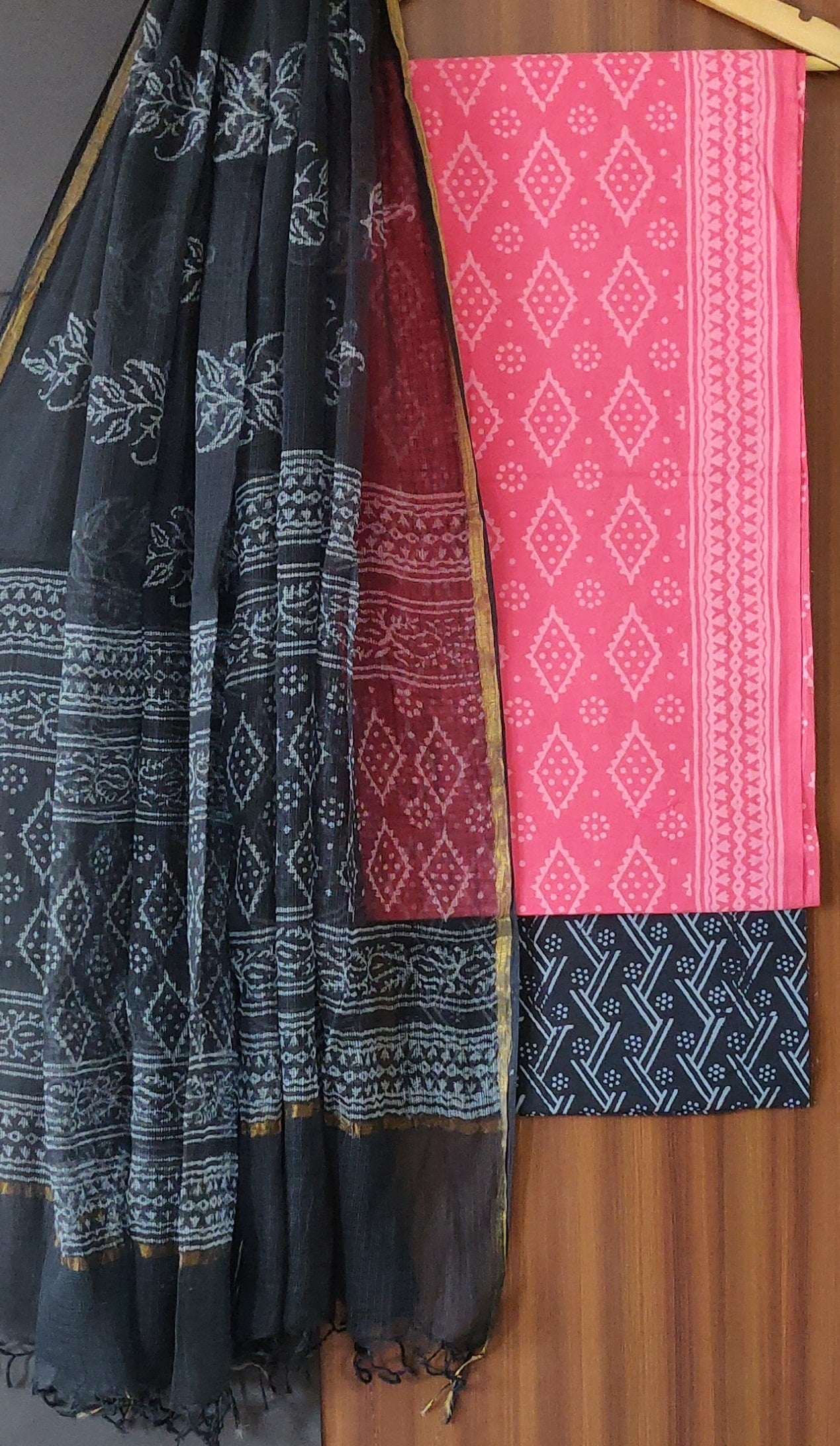 Traditional Black and Red Hand Block Print Cotton Sets With Kota Dupatta (COCOTKO04)